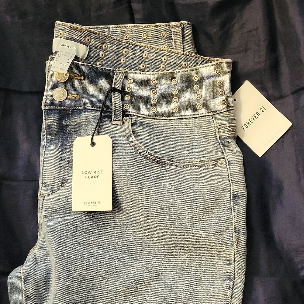 Forever 21 Low Rise Flare Size 30 Jeans Light Blue Embellished Waist BNNU